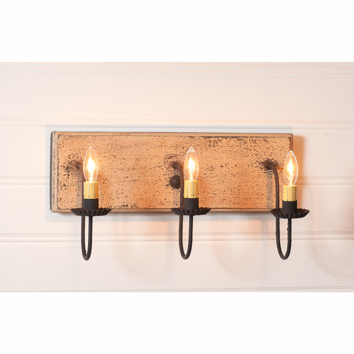3-Light Vanity Light in Hartford Buttermilk