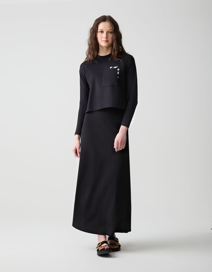 Basic Elastic Waist Aline Jersey Skirt Black worn with Black Pocket Detail Tee Shirt