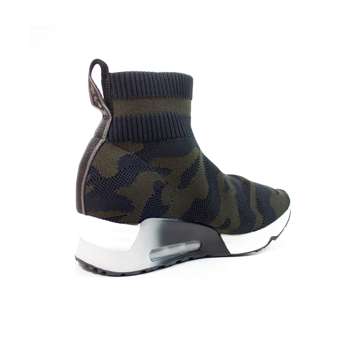 Camo knit sock sneaker boot with pull tab and white air sole