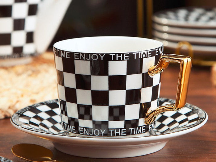 Creative Ceramic Coffee Cups for Office, Beautiful British Tea Cups, Creative Porcelain Tea Cup Saucer Set, 6.8 oz Tea Cup and Saucer in Gift Box as Birthday Gift-Paintingforhome