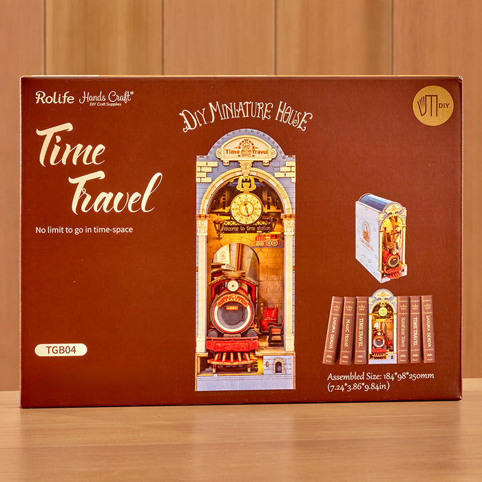 DIY Miniature Book Nook Model, Time Travel Train