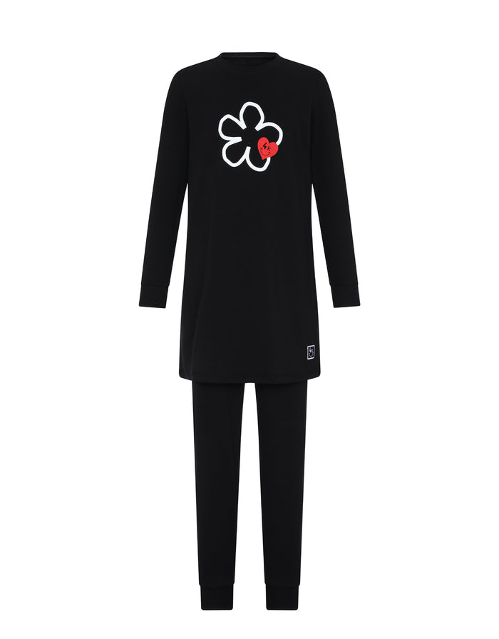 Black long-sleeve tunic and pant set with chest butterfly applique