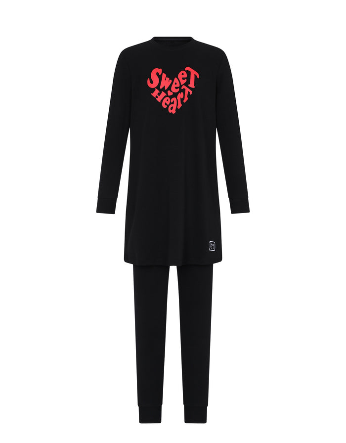 Black teen tunic with long sleeves and graphic heart text, paired with black leggings