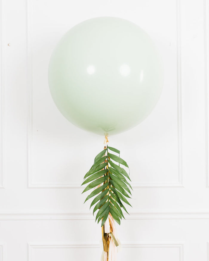 Serengeti - Giant Balloon with Greenery Tassel