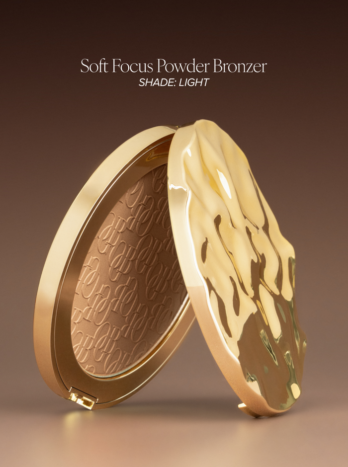 Soft Focus Powder Bronzer | Light