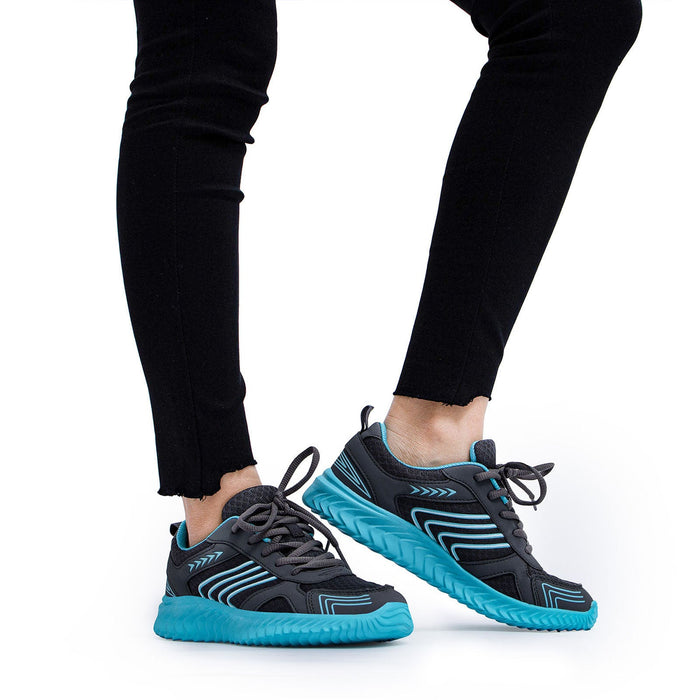 Women's Mesh Outdoor Sneakers